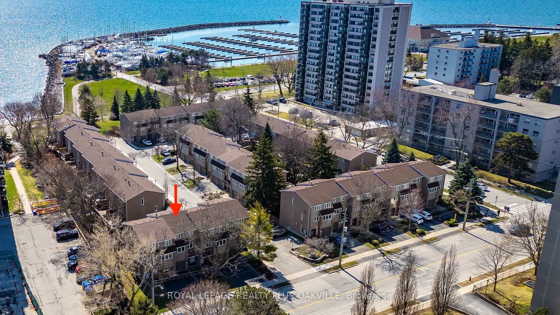2224 Marine Drive - Condo for sale in Eastlake, Ontario