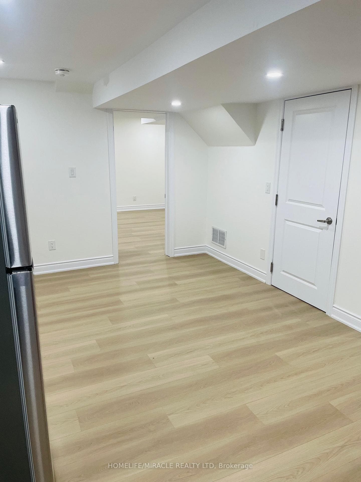 1-2341 Canonridge Circle Unit Bsmt - Detached photo 1 of 17 in Oakville, Ontario