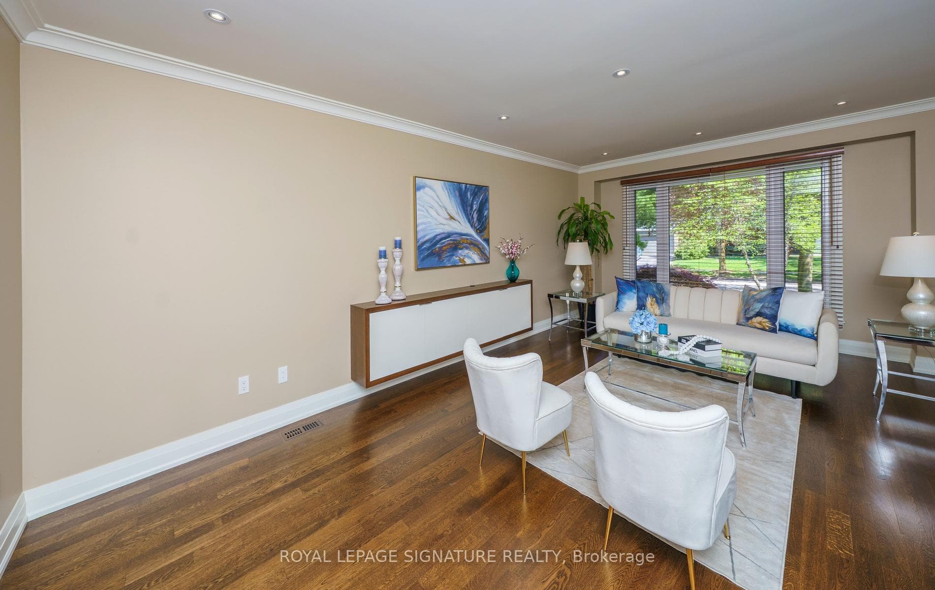 12 Abbeywood Trail - Detached photo 8 of 50 in Don Mills / Parkwoods / Victoria Village, Ontario