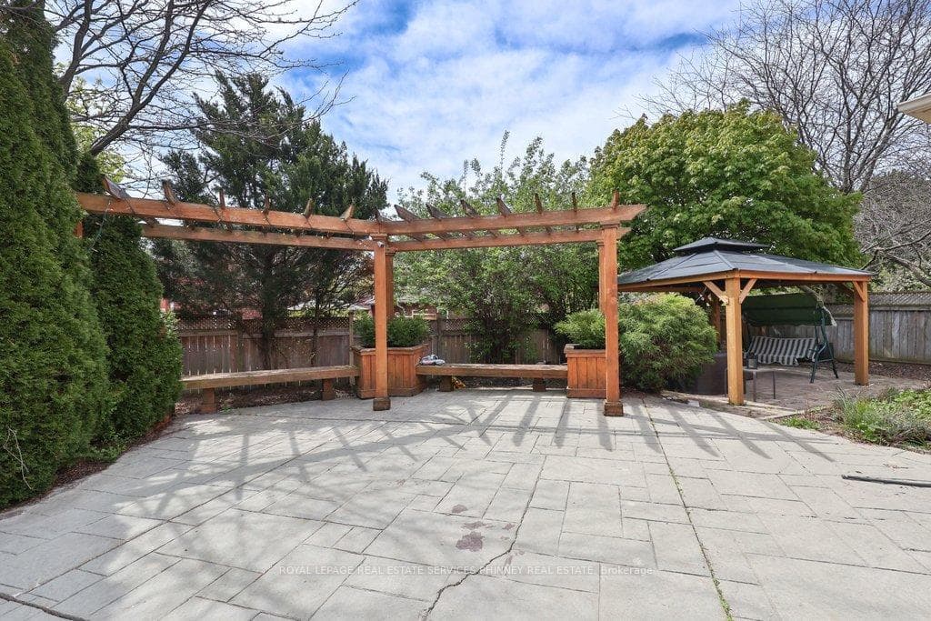 200 Lexington Road - Detached photo 29 of 37 in Oakville, Ontario