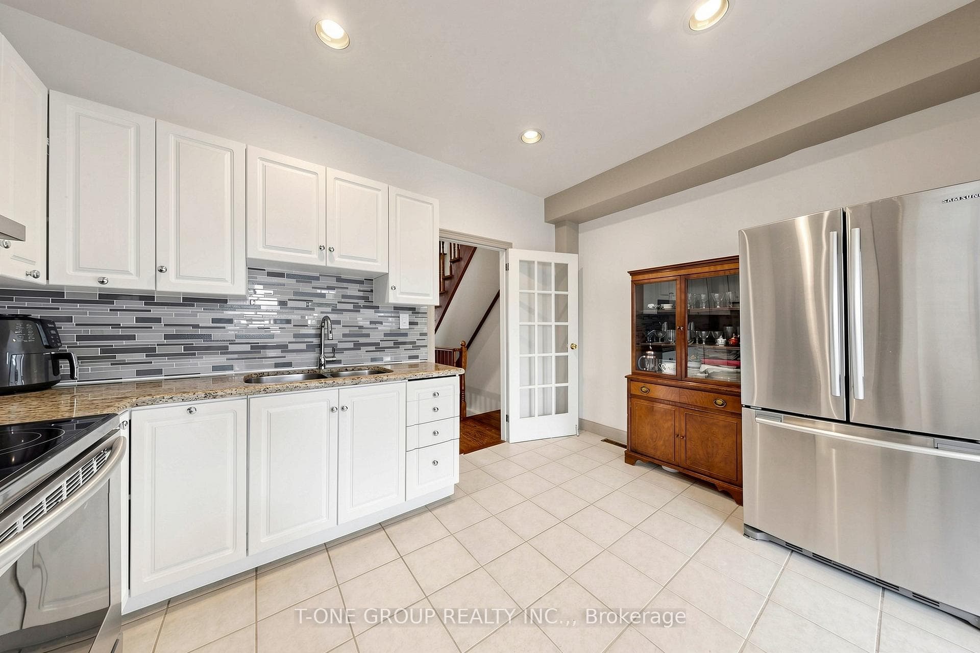 41 Madelaine Avenue - Semi-Detached photo 16 of 44 in Birch Cliff / Cliffside, Ontario