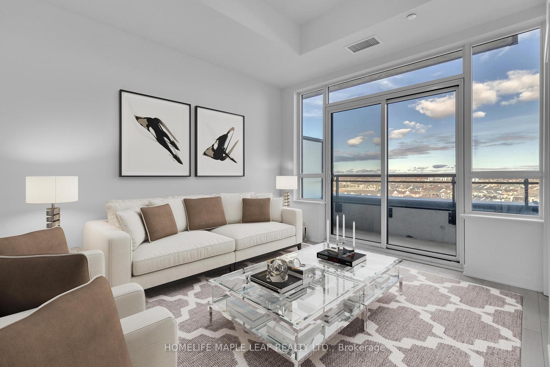 395 Dundas Street Unit LPH01 - home for sale in Oakville, Ontario