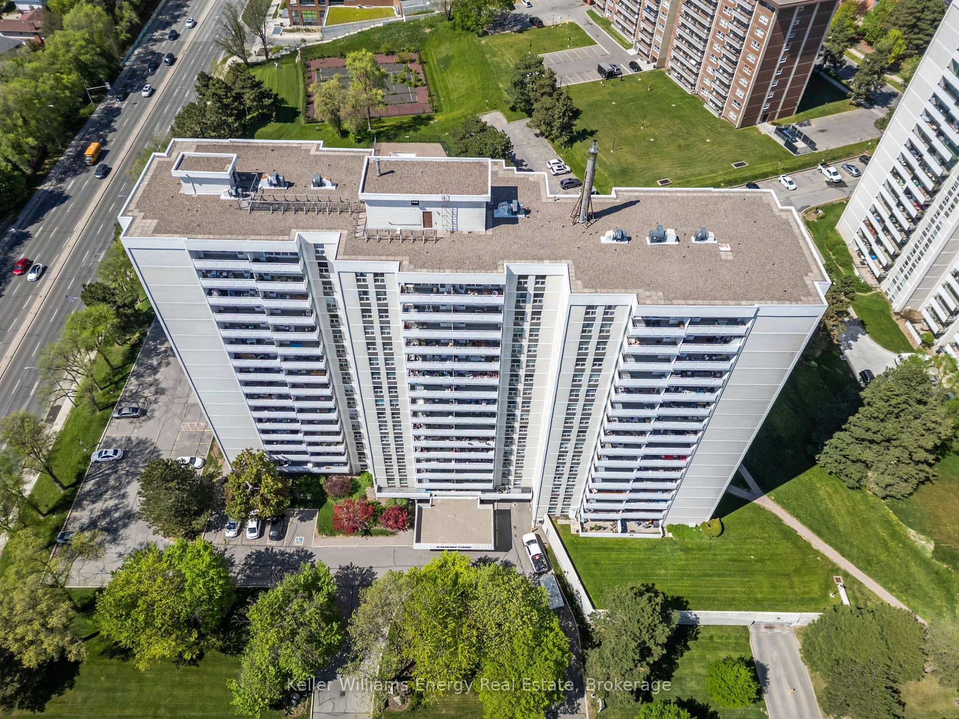 10 Parkway Forest Drive Unit 1603 - Condo photo 29 of 40 in Hillcrest Village / Bayview Village, Ontario