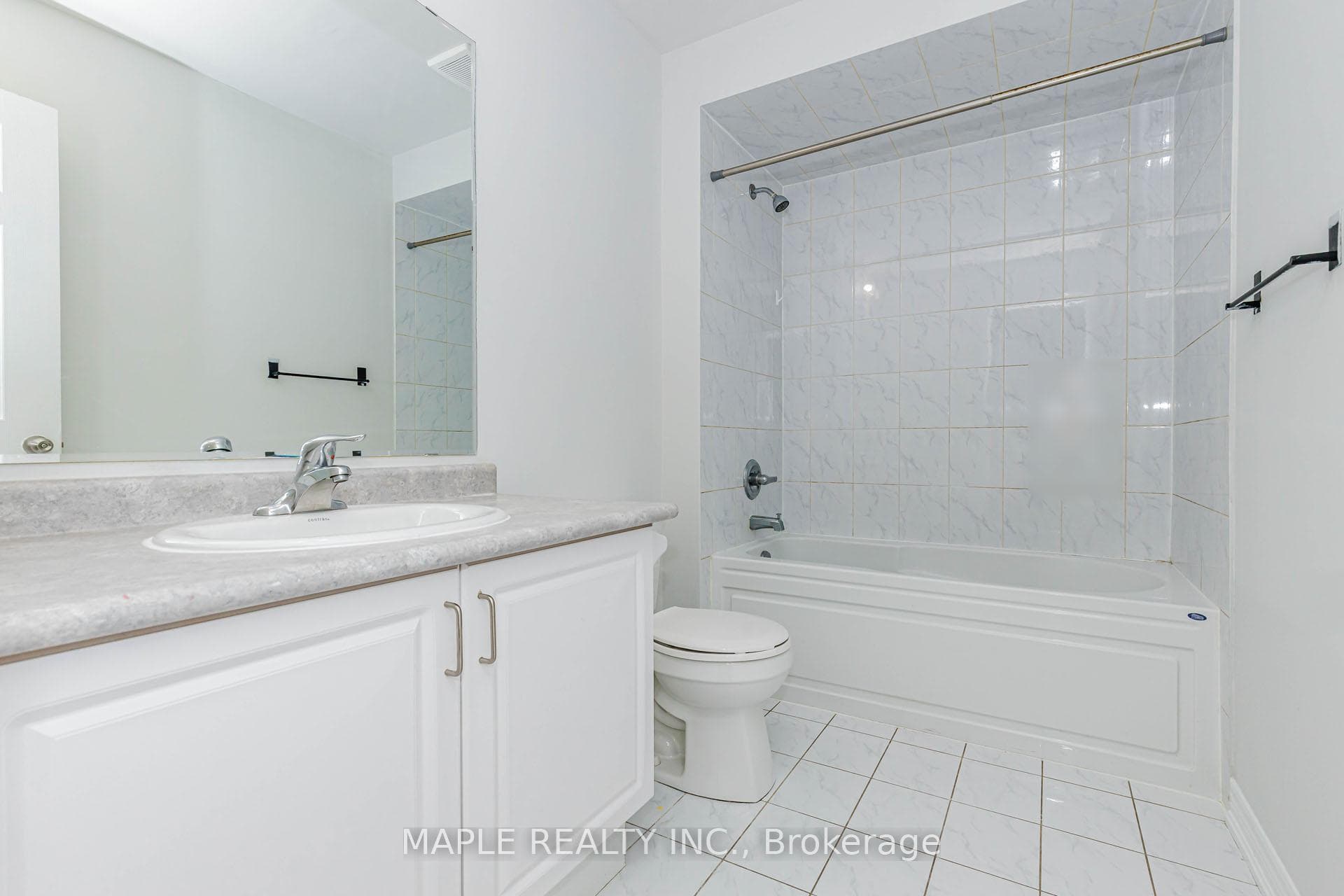 10 Eastlake Road - Semi-Detached photo 27 of 50 in Brampton, Ontario