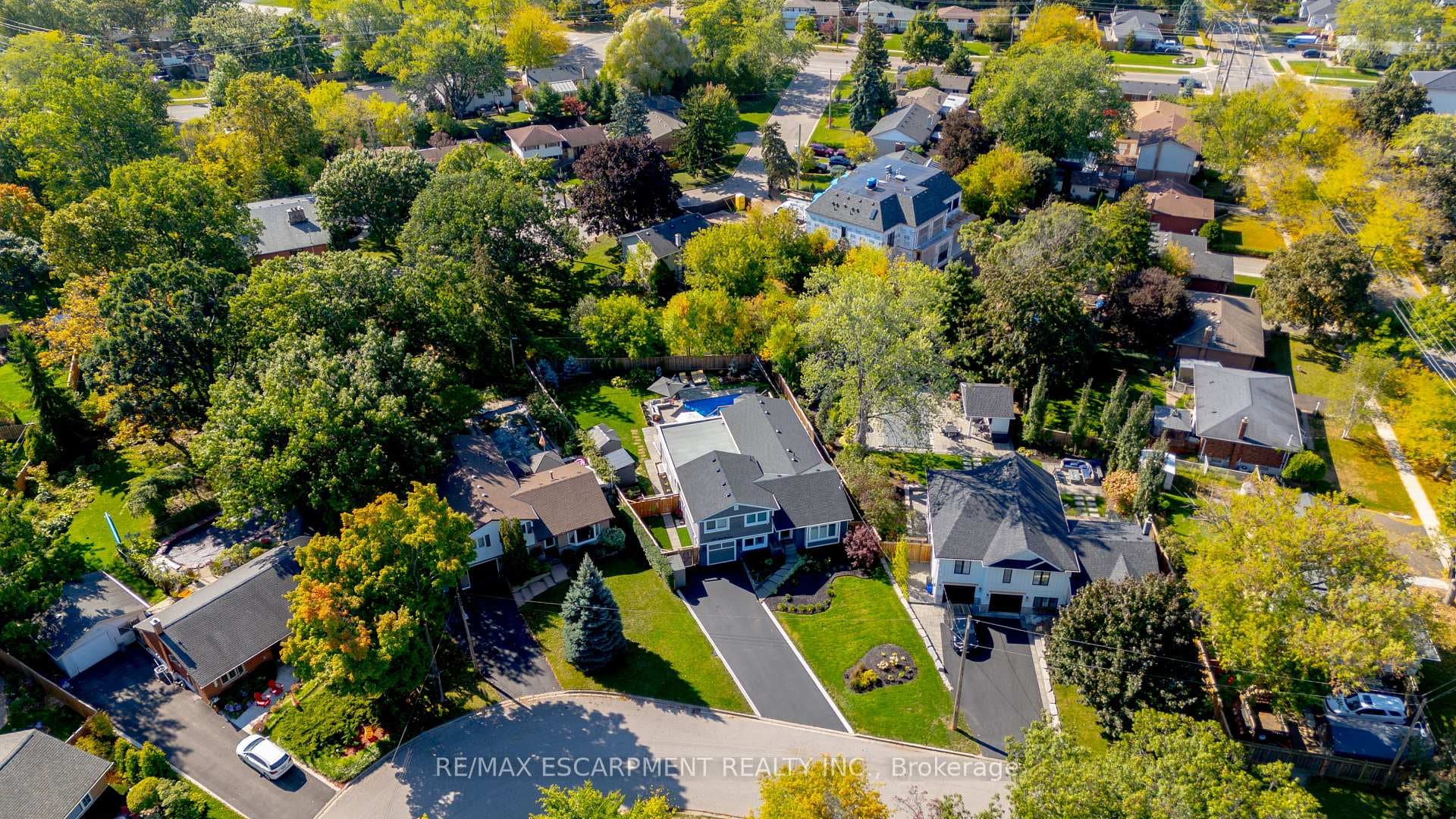 296 Kent Crescent - Multi-Family photo 1 of 50 in Burlington, Ontario