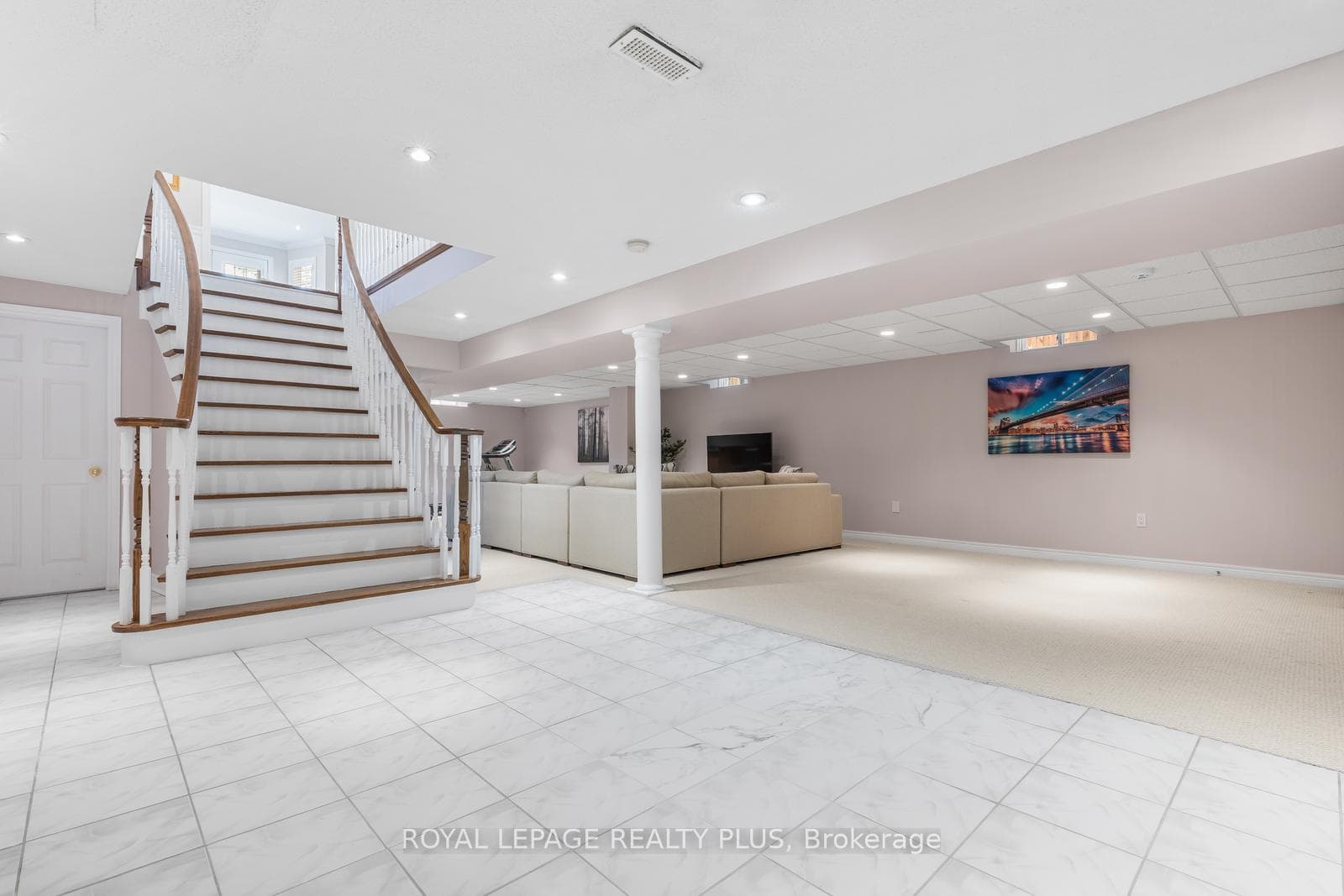 1504 Tanner Court - Detached photo 35 of 50 in Oakville, Ontario