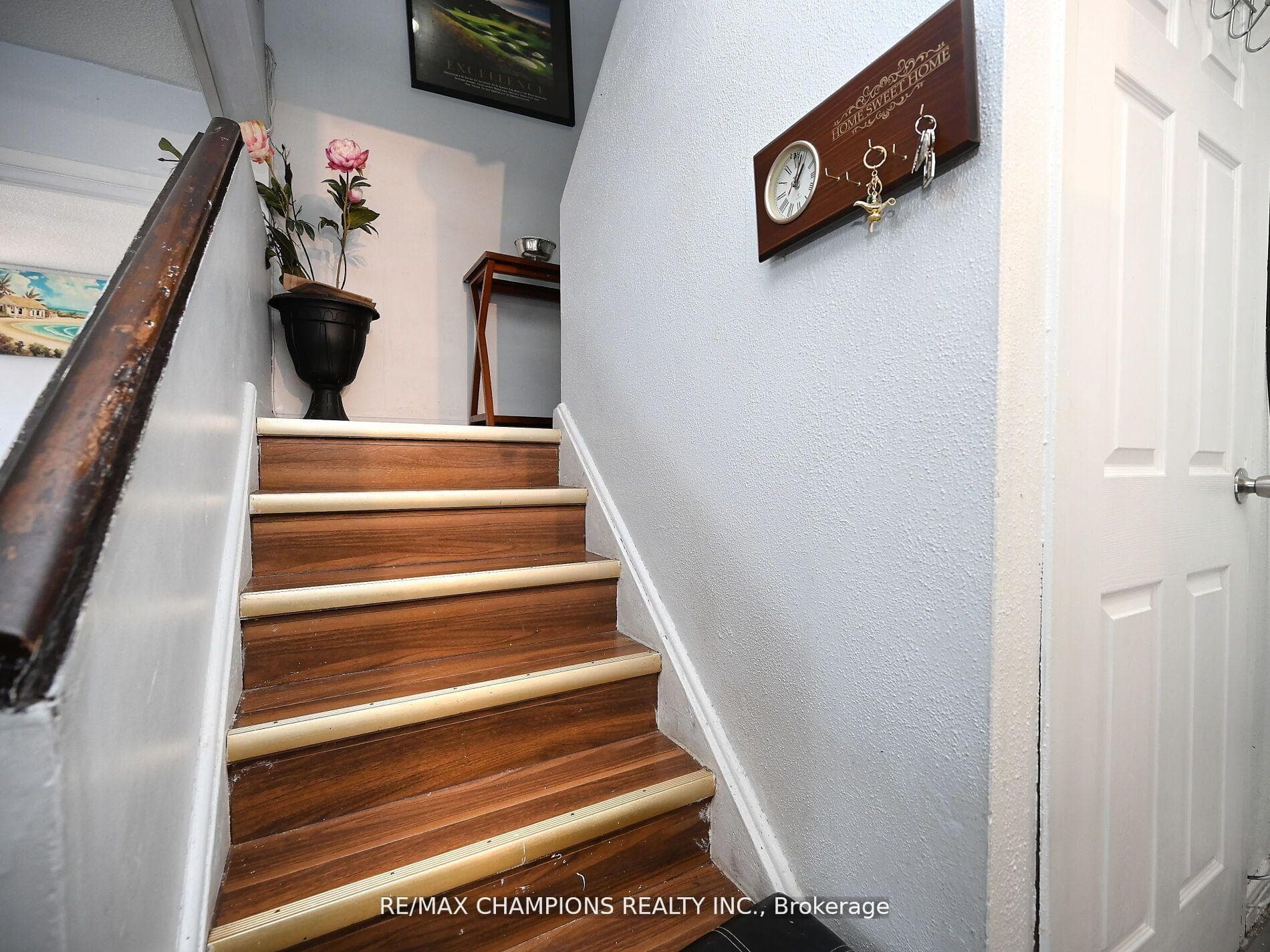 1050 Stainton Drive Unit 112 - Condo photo 9 of 19 in Mississauga, Ontario
