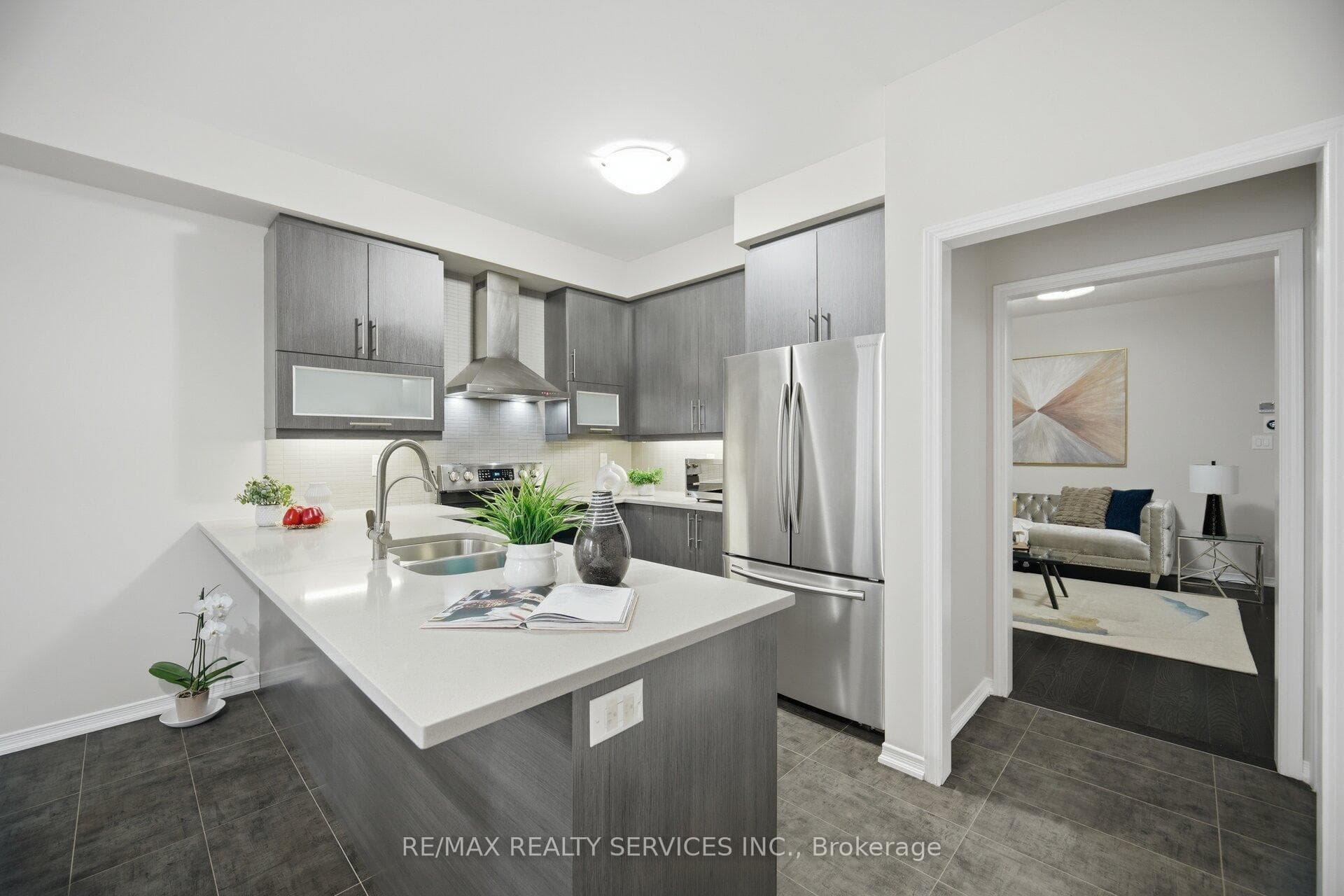 25 Baffin Crescent - Semi-Detached photo 2 of 50 in Brampton, Ontario