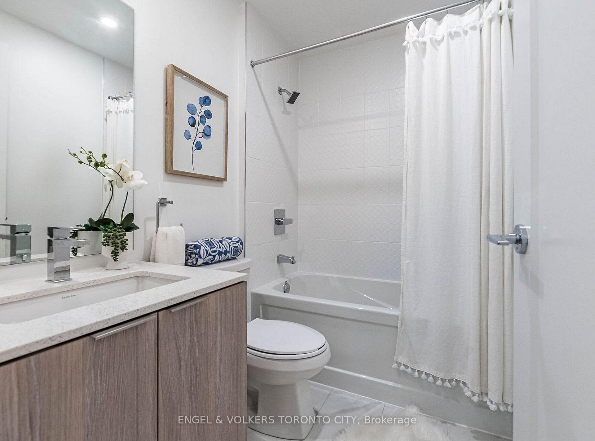 70 Annie Craig Drive Unit TH104 - Condo photo 15 of 22 in Liberty Village / Parkdale / South Parkdale, Ontario