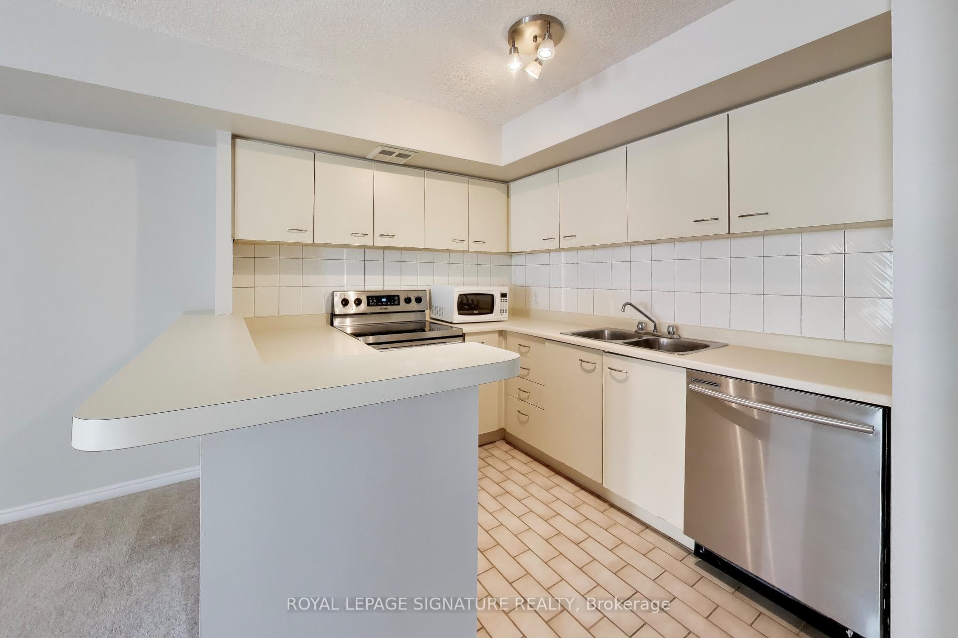 25 The Esplanade N/A Unit 2313 - Condo photo 12 of 32 in Regent Park / Cabbagetown / St. James Town, Ontario