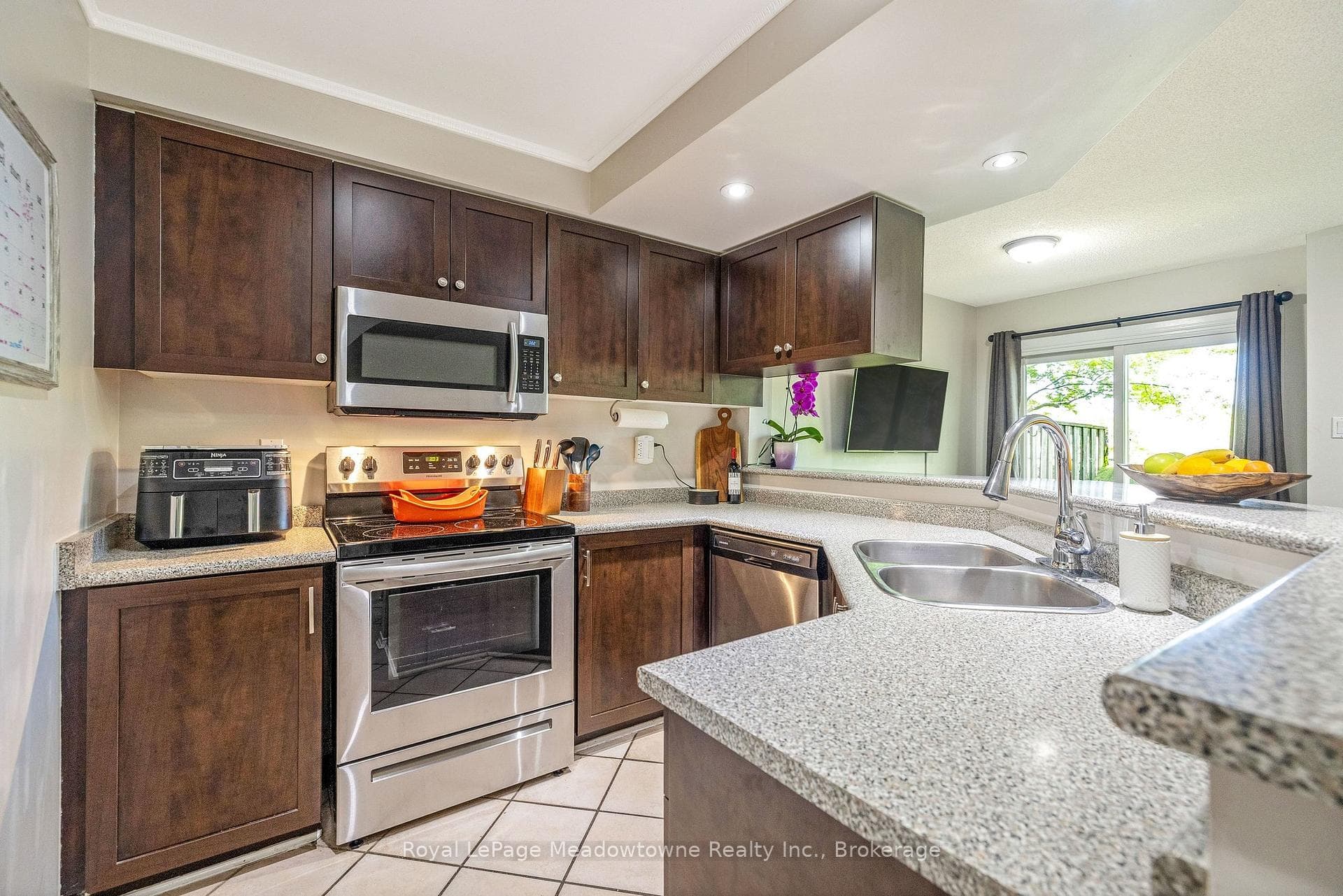 2960 Headon Forest Drive Unit 40 - Condo photo 14 of 33 in Burlington, Ontario