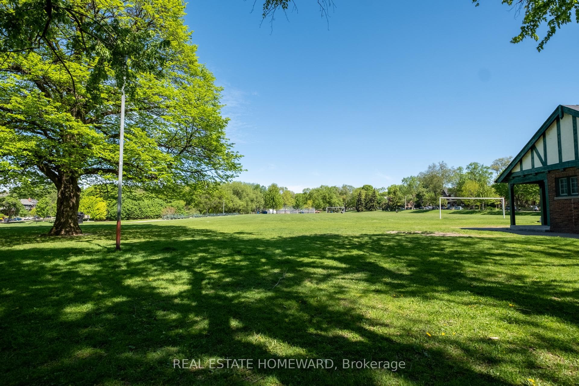204 Bain Avenue - Semi-Detached photo 43 of 47 in Riverdale / Leslieville, Ontario
