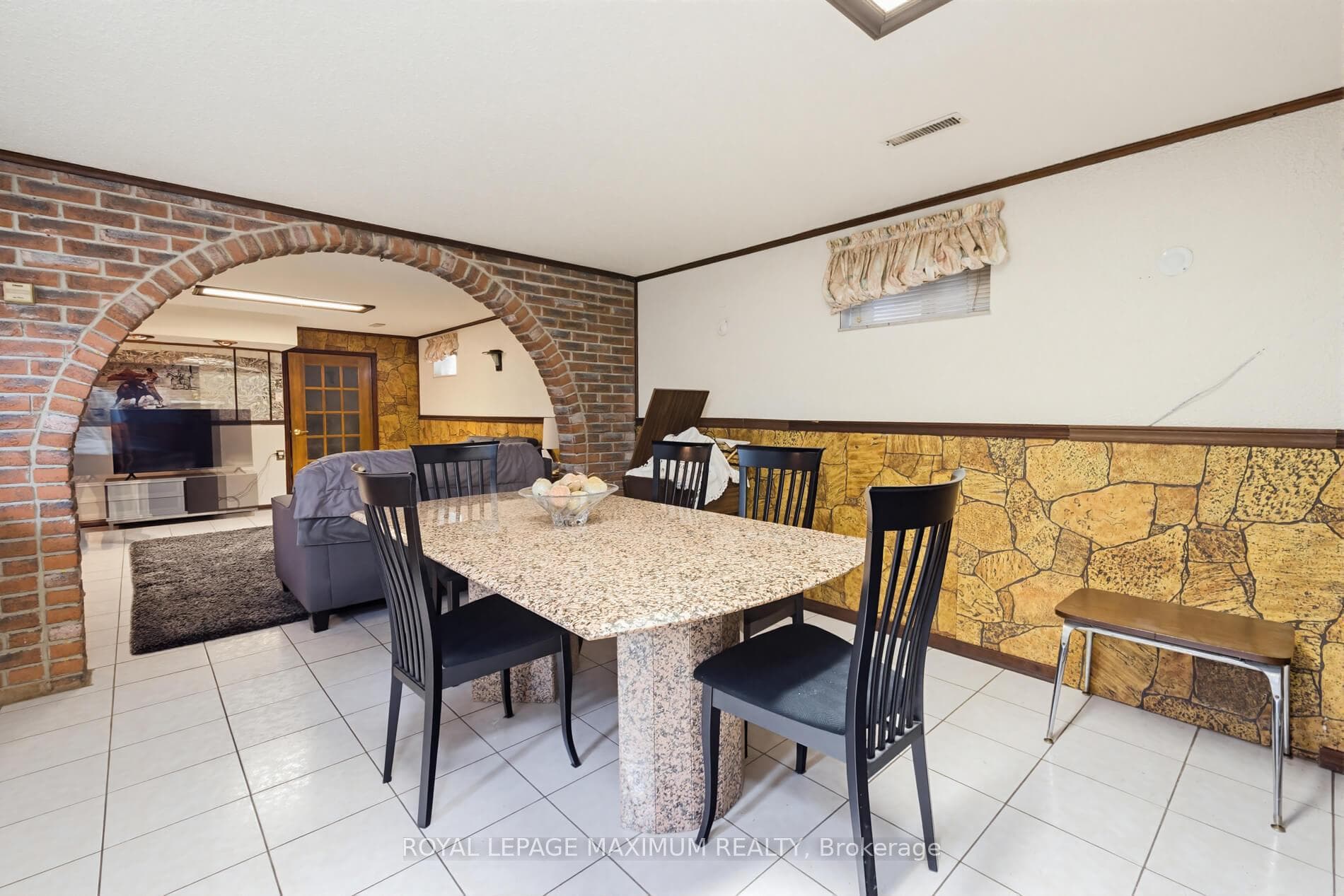 124 Nortonville Drive - Detached photo 32 of 47 in Scarborough Village / Eglinton East, Ontario