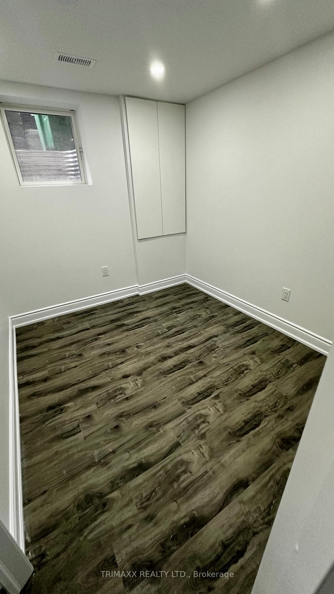 68 Ural Circle Unit Basement - Semi-Detached photo 4 of 6 in Brampton, Ontario