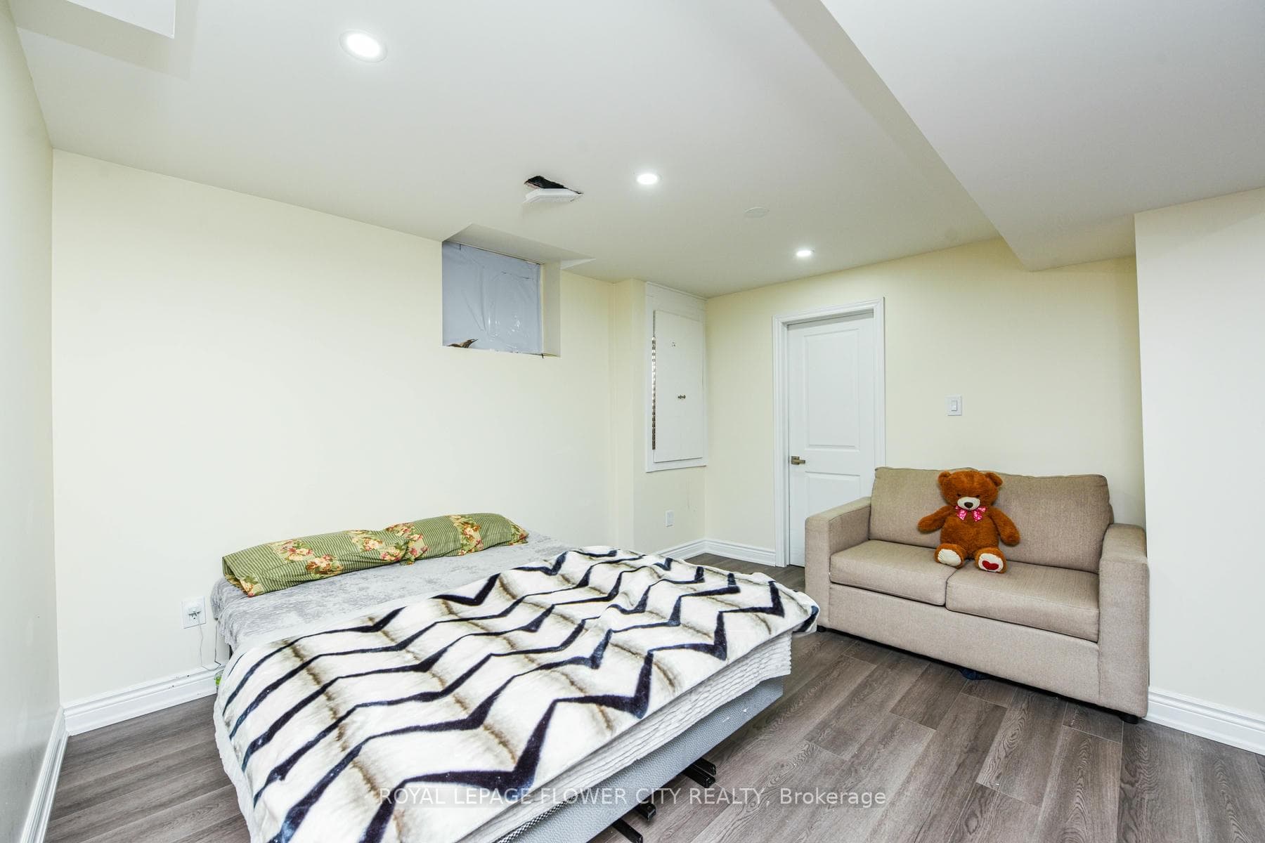 22 Wintersnow Court - Detached photo 41 of 50 in Brampton, Ontario