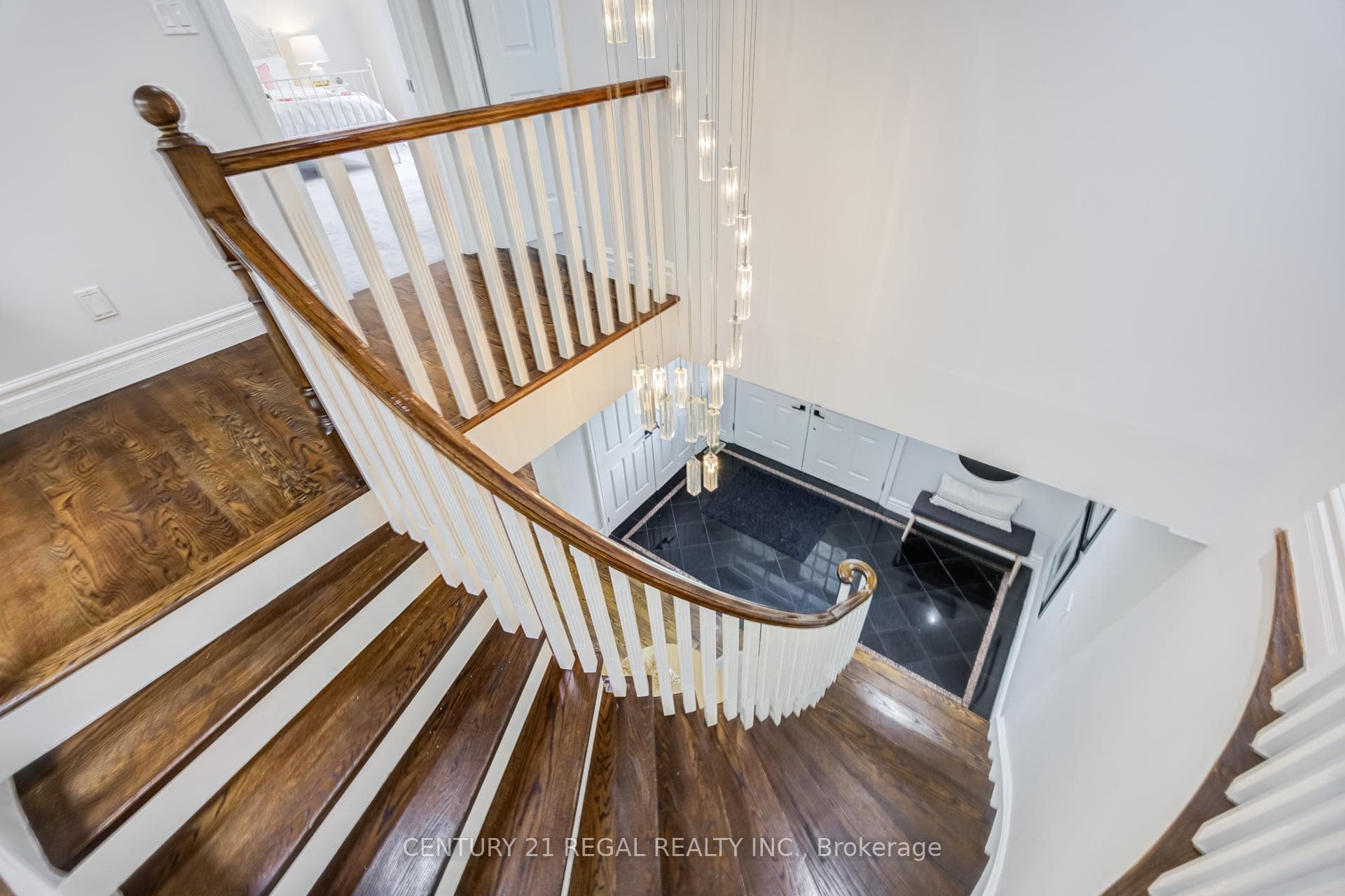 38 Mattice Road - Detached photo 24 of 50 in Etobicoke (Islington / Rexdale), Ontario