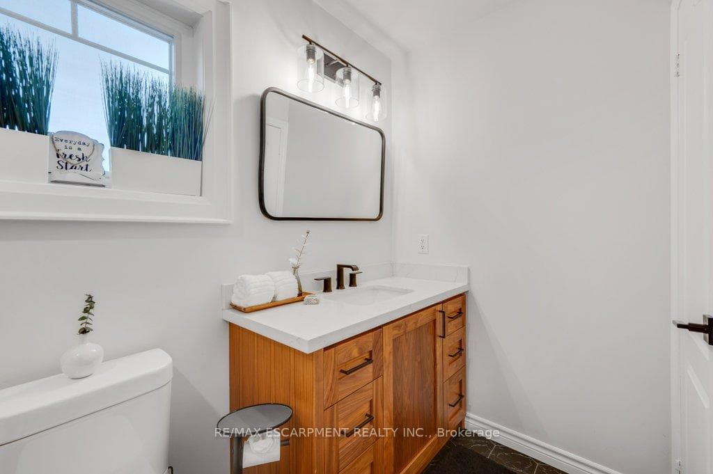 1360 Ashwood Terrace - Detached photo 24 of 39 in Oakville, Ontario