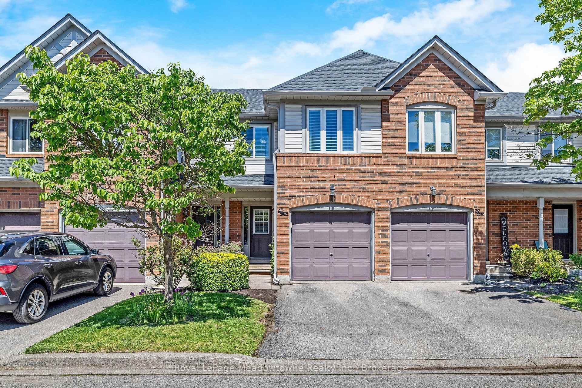 2960 Headon Forest Drive Unit 40 - Condo photo 2 of 33 in Burlington, Ontario