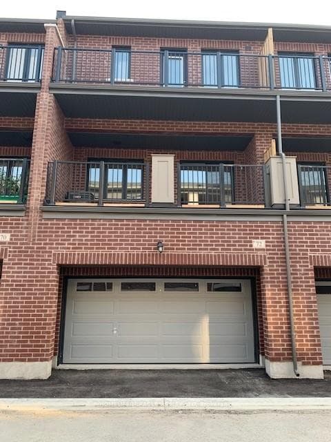 72 Coolhurst Avenue - Townhouse photo 3 of 24 in Brampton, Ontario