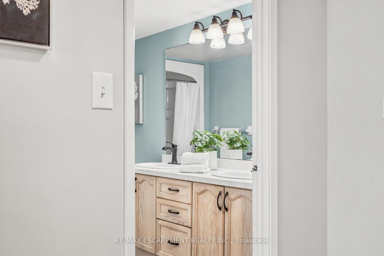 216 Plains Road Unit A307 - Condo photo 22 of 35 in Burlington, Ontario