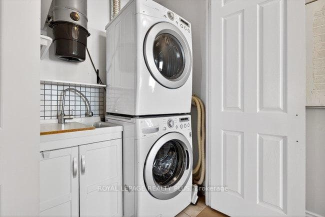 35 Kingsbridge Garden Circle Unit TPH4 - Condo photo 36 of 50 in Mississauga, Ontario
