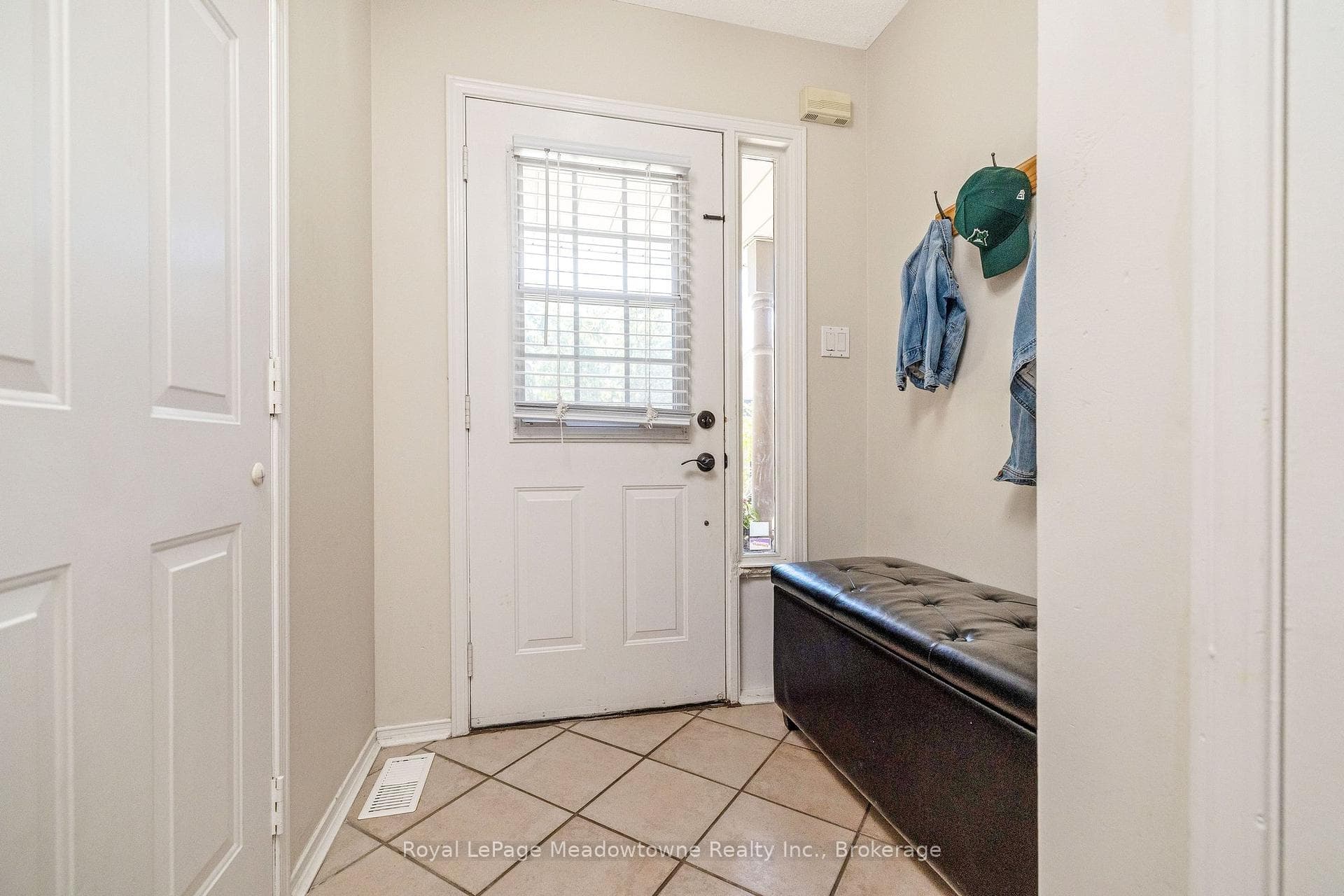 2960 Headon Forest Drive Unit 40 - Condo photo 6 of 33 in Burlington, Ontario
