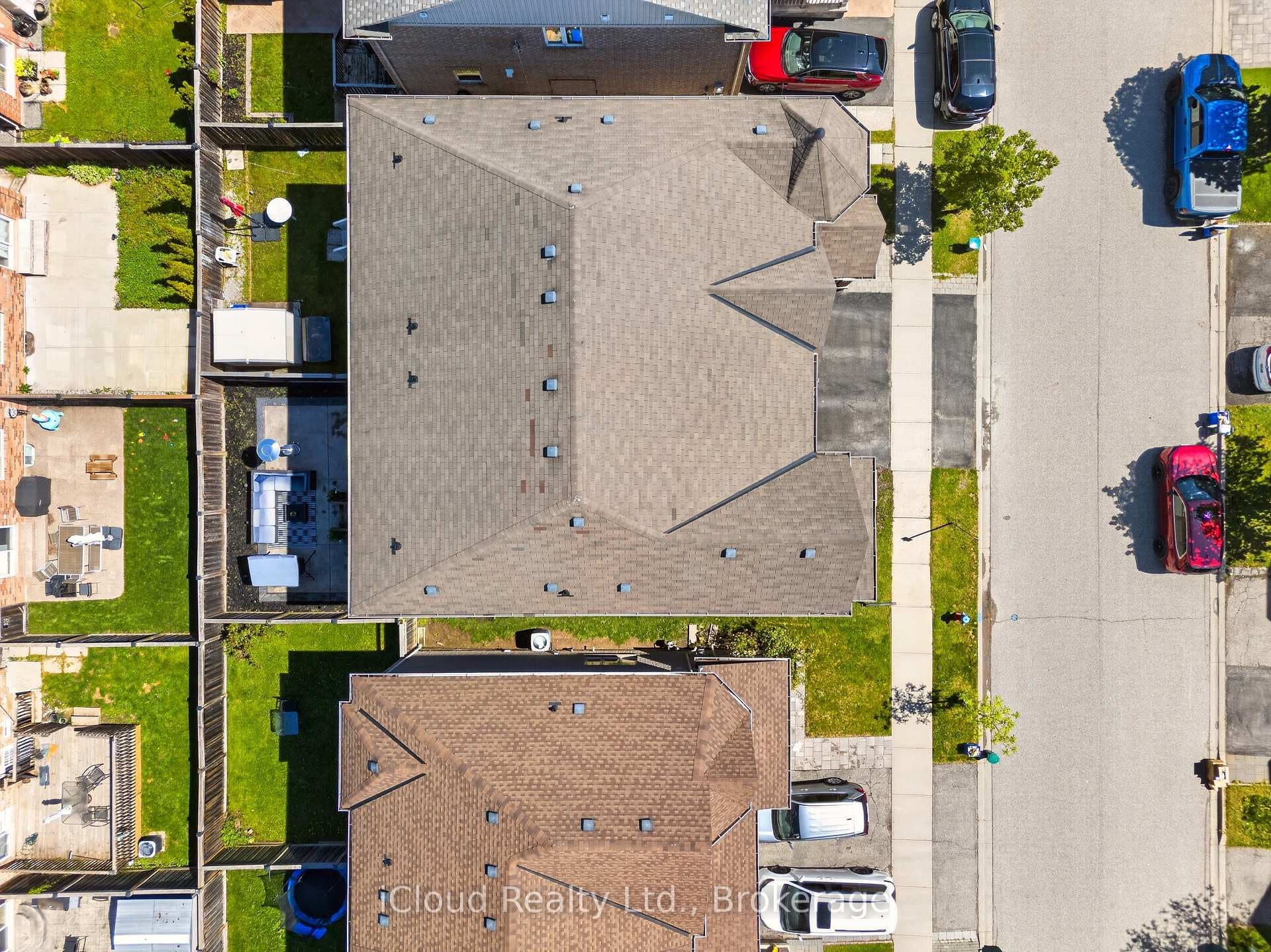 676 Speyer Circle - Semi-Detached photo 9 of 47 in Milton, Ontario
