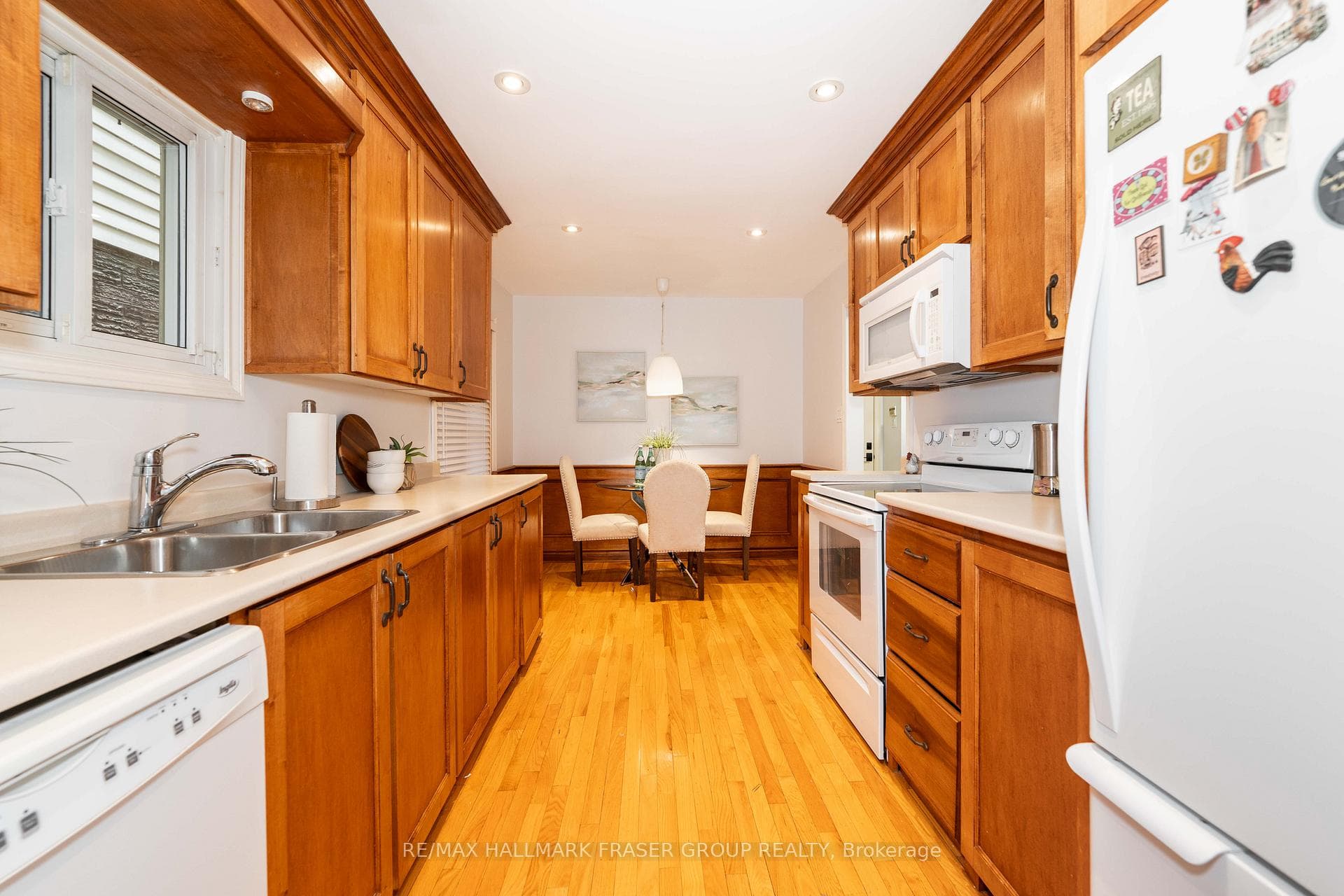 4 Coalport Drive - Detached photo 11 of 40 in Birch Cliff / Cliffside, Ontario