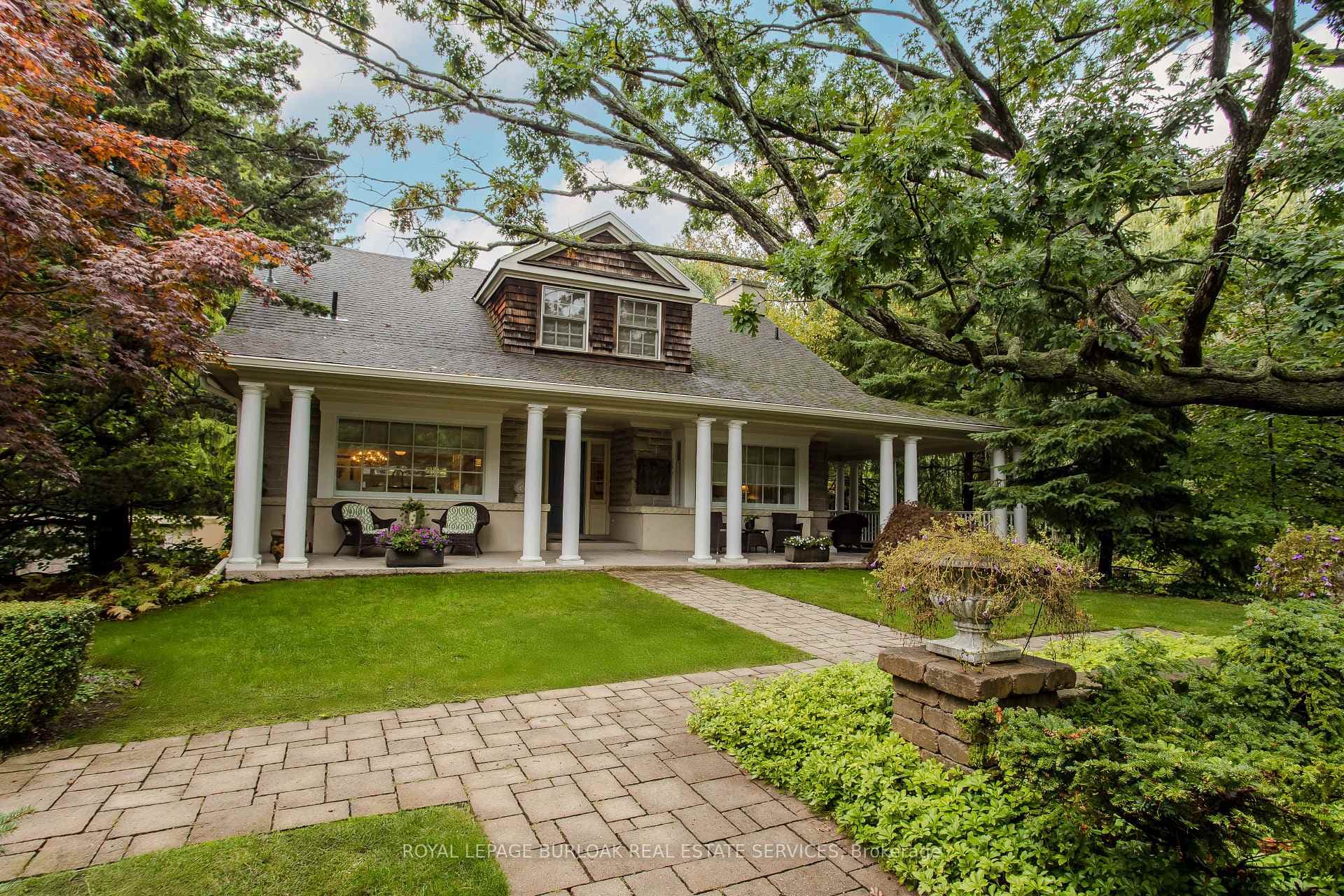 149 North Shore Boulevard - home for sale in Burlington, Ontario