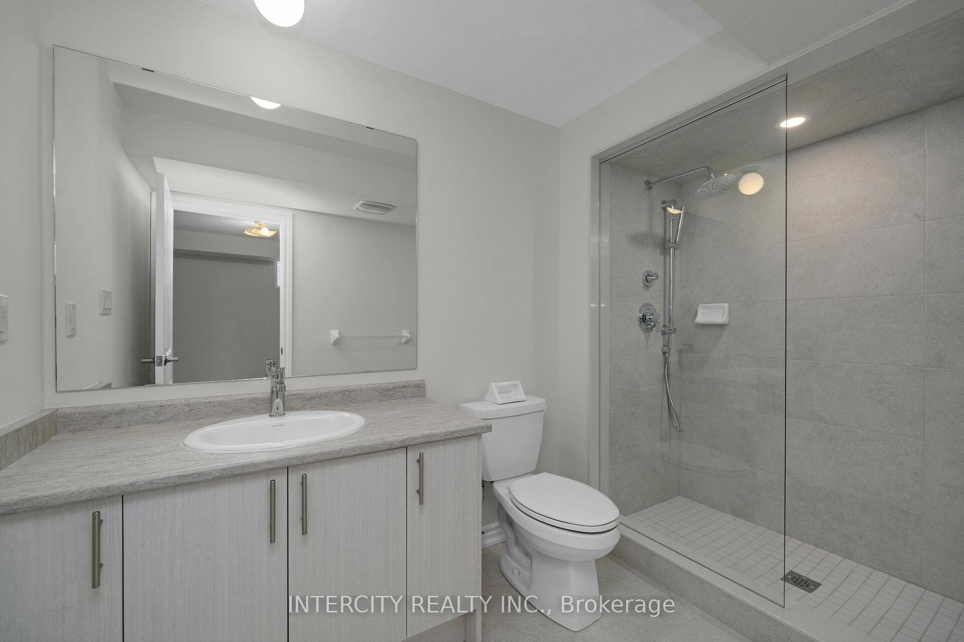 2 Savvy Lane Unit 43Z - Condo photo 15 of 17 in Caledon, Ontario