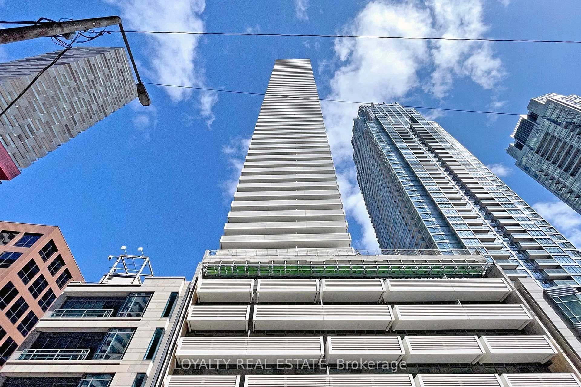 2221 Yonge Street Unit 1705 - Condo photo 44 of 46 in Leaside / Davisville, Ontario