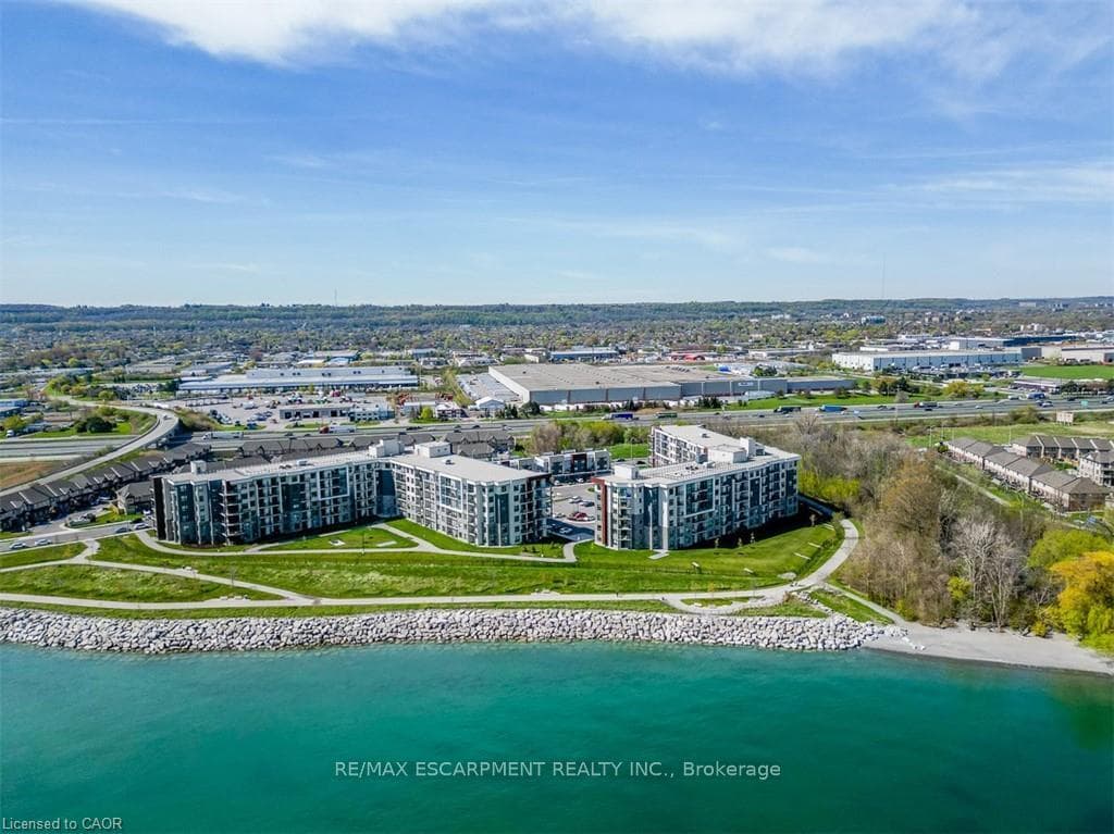 125 Shoreview Place Unit 102 - Condo photo 2 of 34 in Hamilton, Ontario