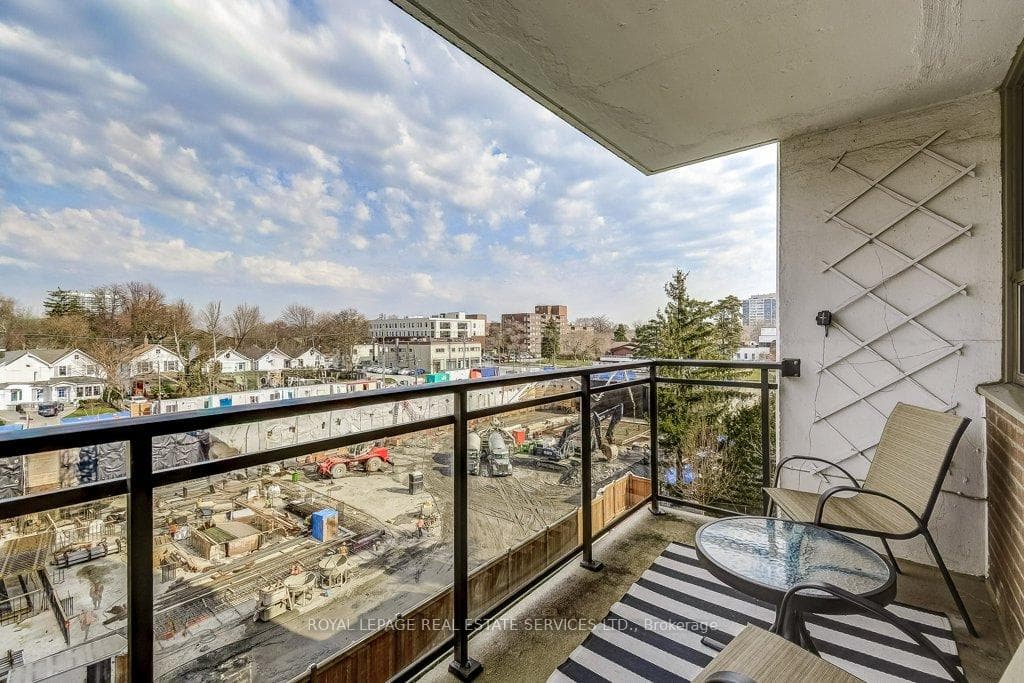212 Kerr Street Unit 404 - Condo photo 25 of 33 in Oakville, Ontario
