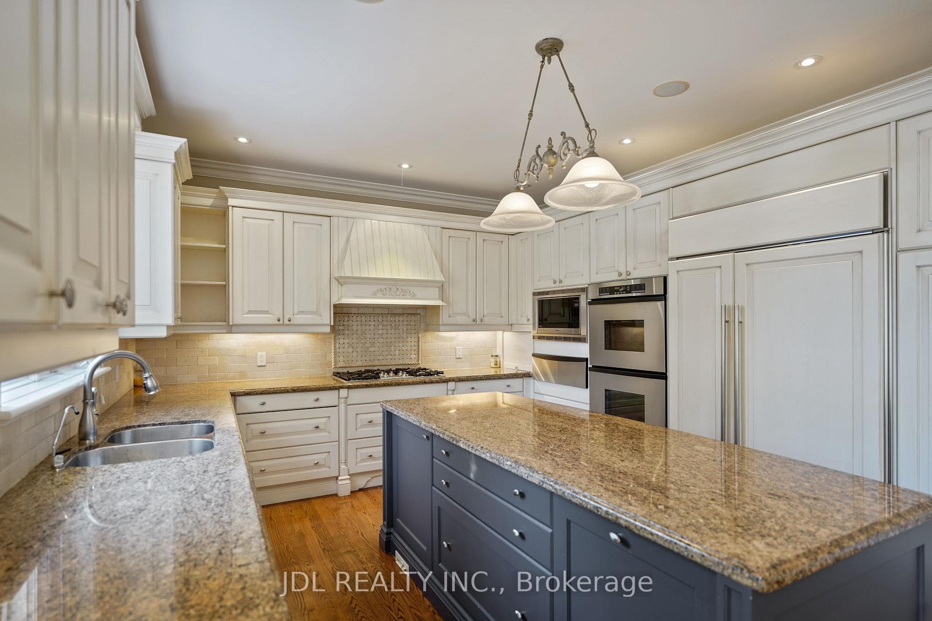 1283 Lindburgh Court - Detached photo 18 of 49 in Mississauga, Ontario