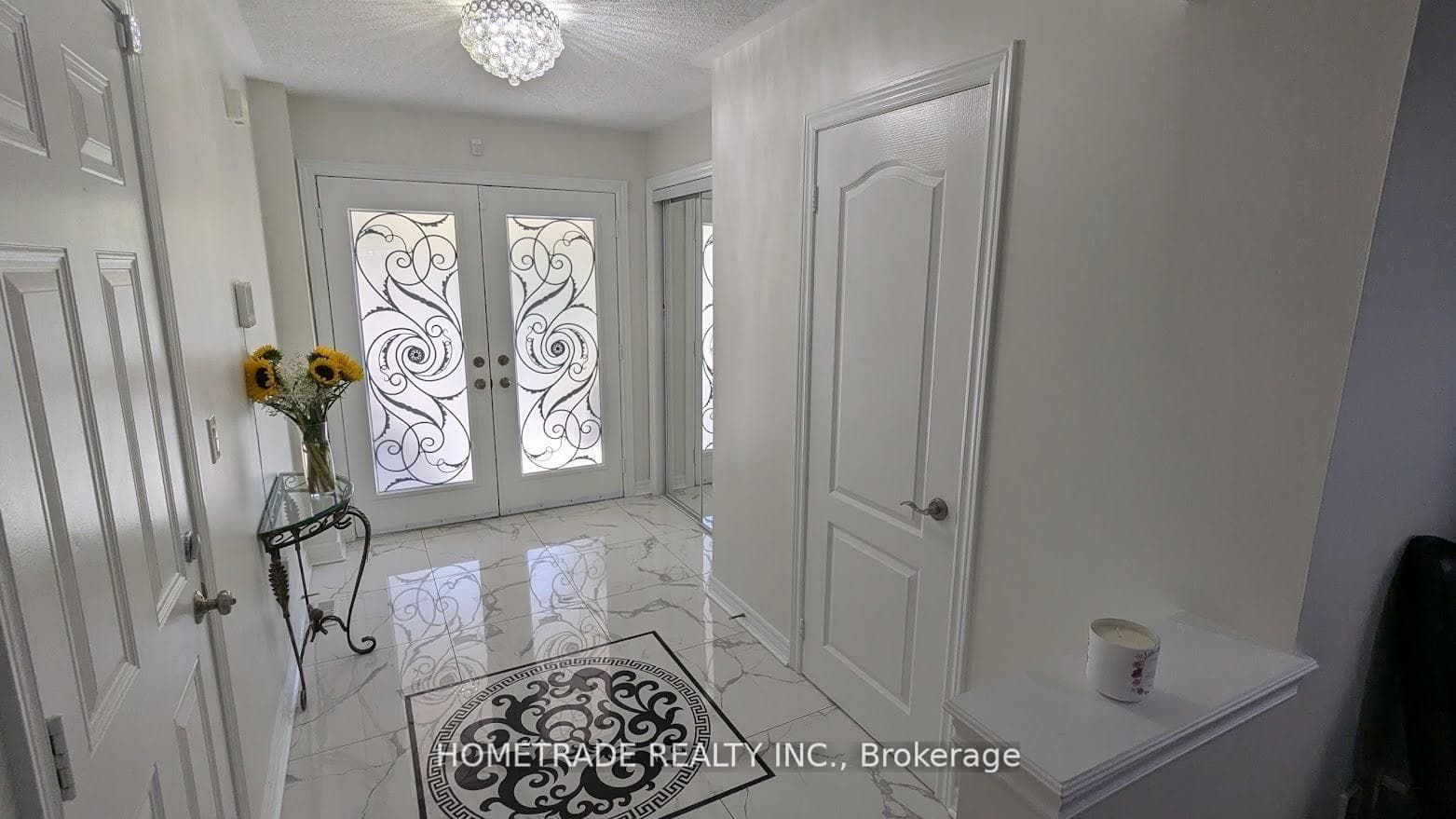 4861 Verdi Street - Semi-Detached photo 2 of 19 in Burlington, Ontario