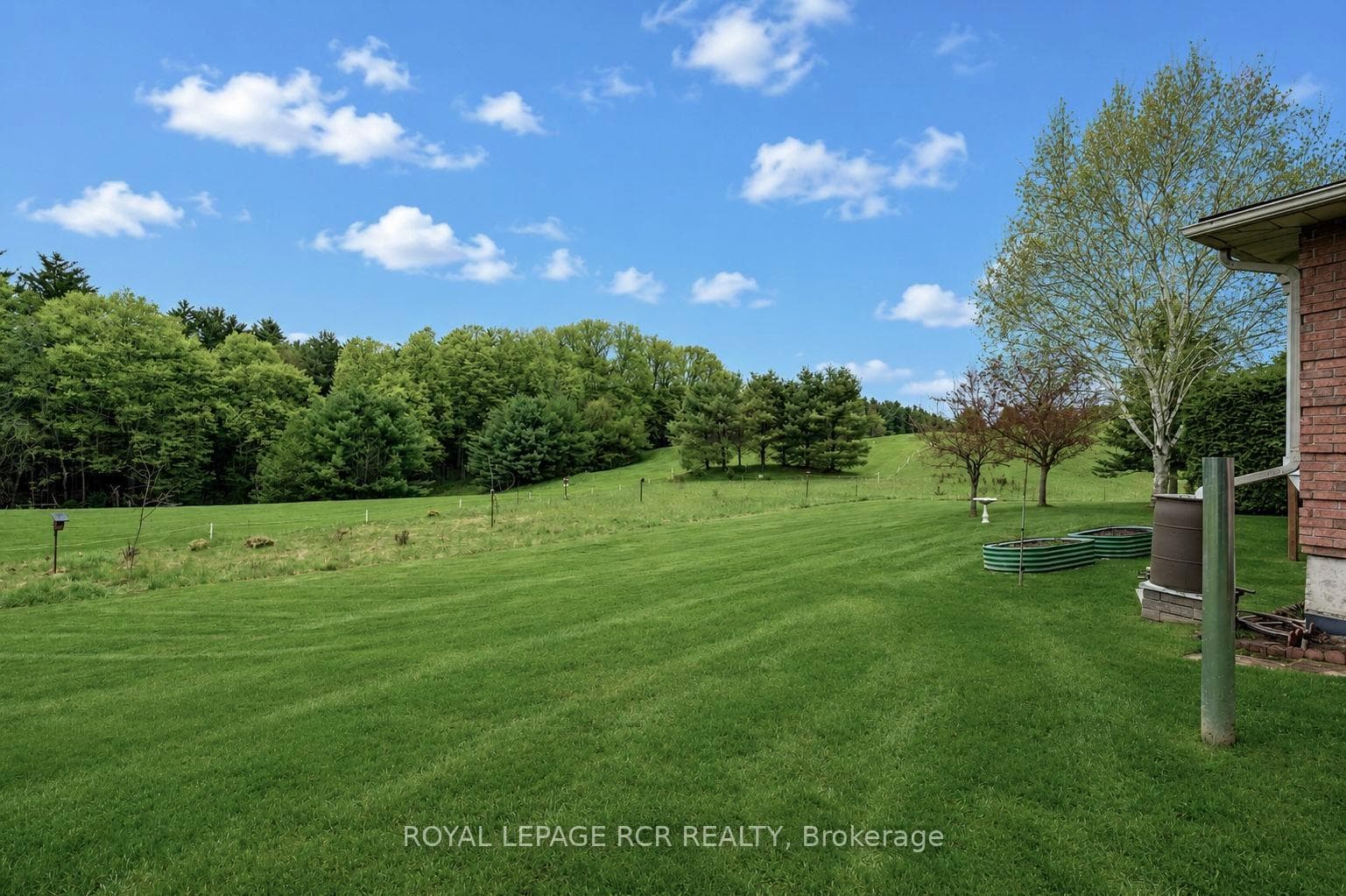 28 Reddington Drive Unit 1 - Condo photo 31 of 41 in Caledon, Ontario