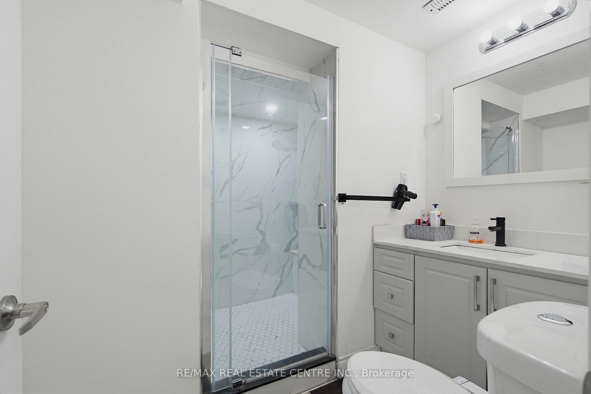 7 Resserville Street - Detached photo 36 of 43 in Brampton, Ontario