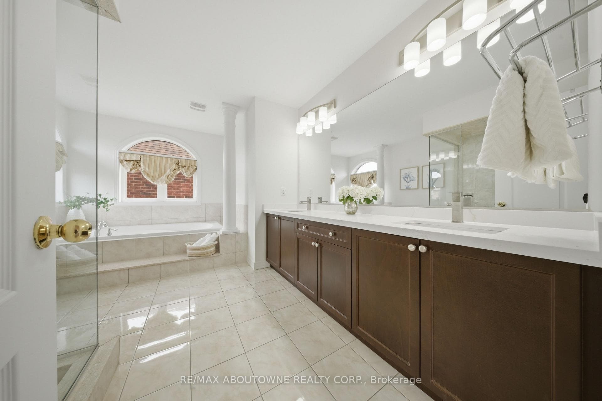 3071 Jenn Avenue - Detached photo 25 of 50 in Burlington, Ontario