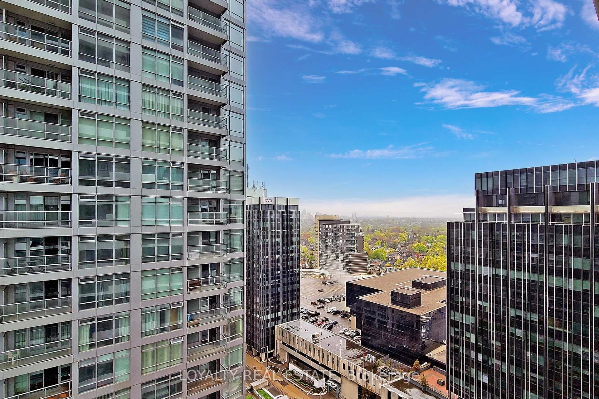 2221 Yonge Street Unit 1705 - Condo photo 38 of 46 in Leaside / Davisville, Ontario