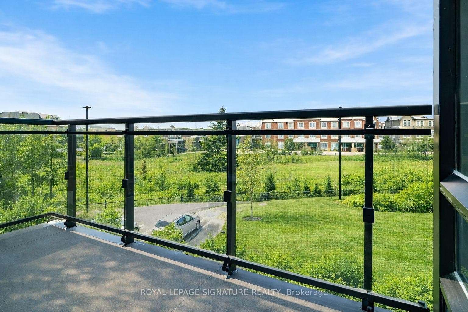 395 Dundas Street Unit 234 - Condo photo 32 of 35 in Oakville, Ontario