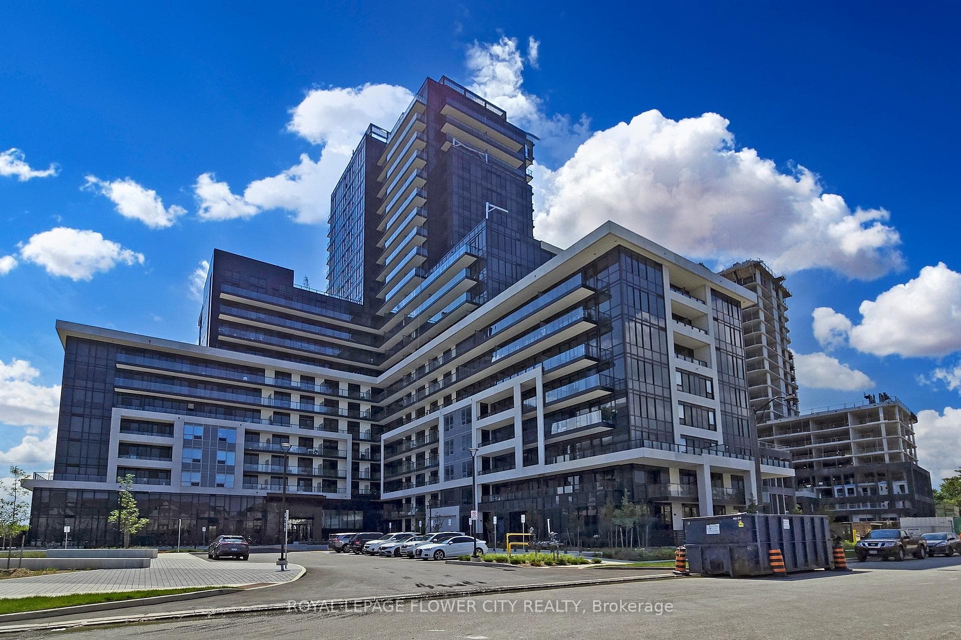 3220 William Coltson Avenue Unit 307 - Condo for sale in Glen Abbey, Ontario