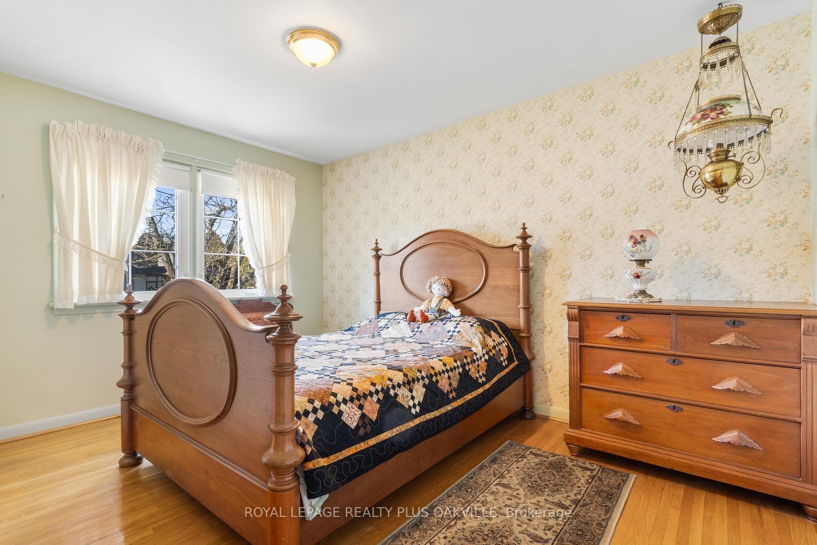 227 Sandwell Drive - Detached photo 14 of 44 in Oakville, Ontario