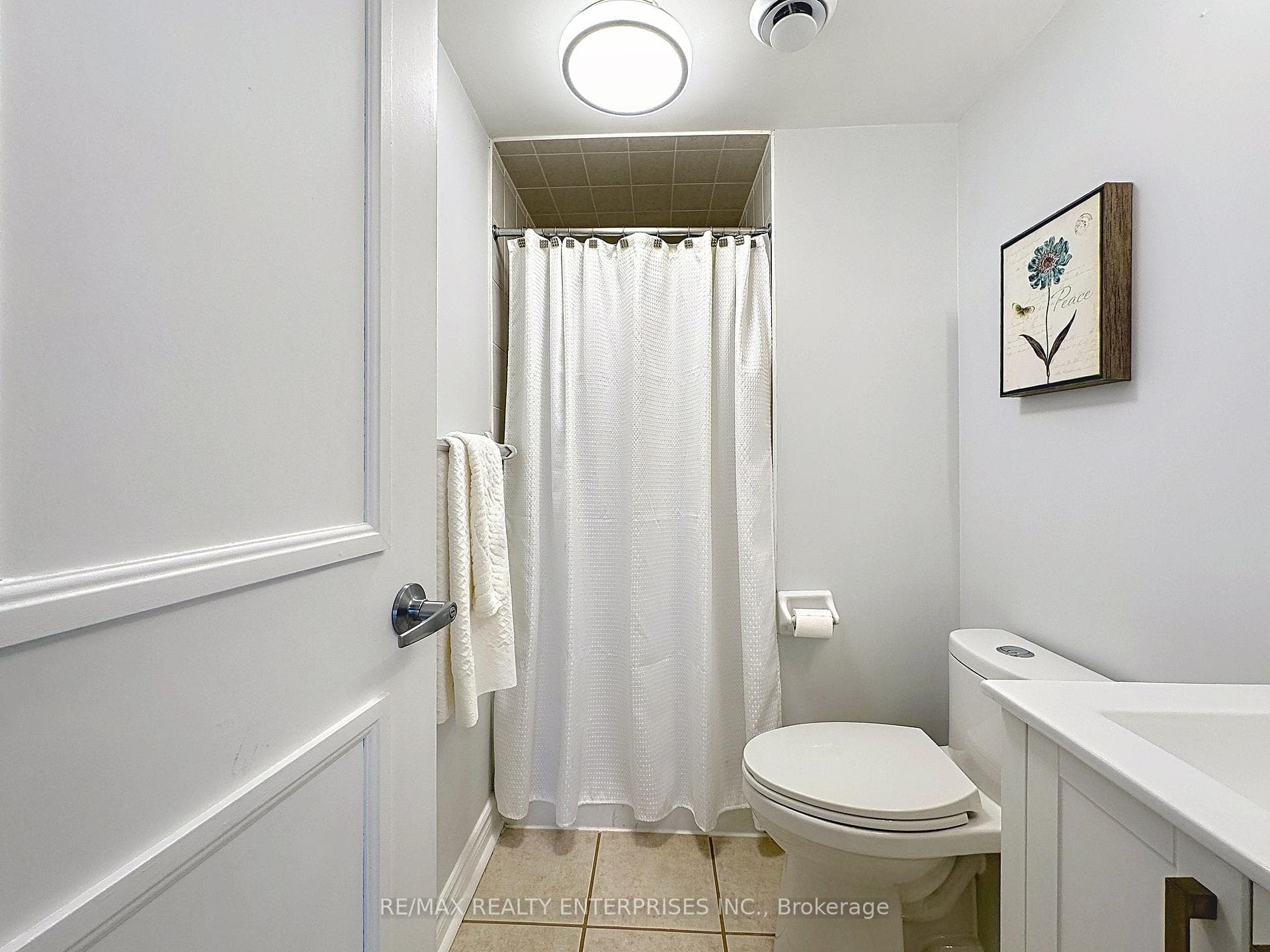 52 Aerodrome Crescent Unit 102 - Condo photo 35 of 47 in Flemingdon Park / Don Mills, Ontario