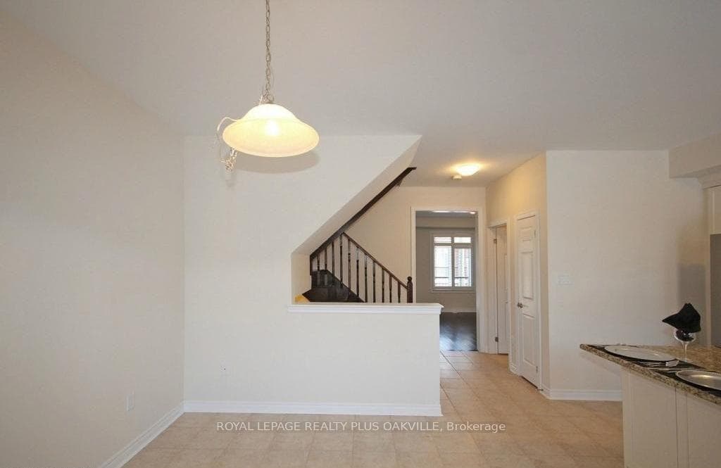 3055 Preserve Drive - Townhouse photo 13 of 30 in Oakville, Ontario