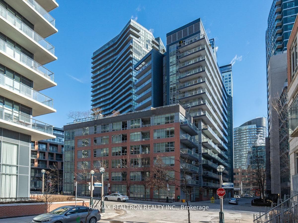 15 Bruyeres Mews Unit 1008 - Condo photo 33 of 33 in Downtown Toronto / Waterfront, Ontario