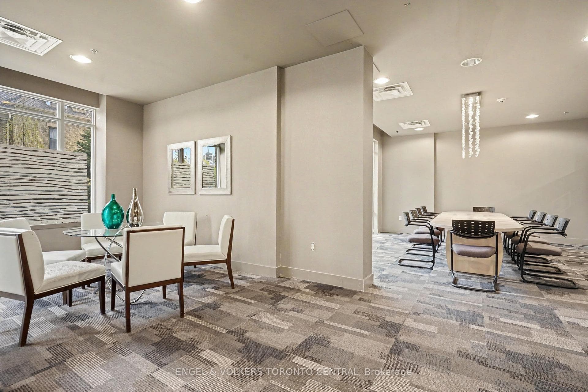 90 Charlton Avenue Unit 706 - Condo photo 16 of 20 in Hamilton, Ontario