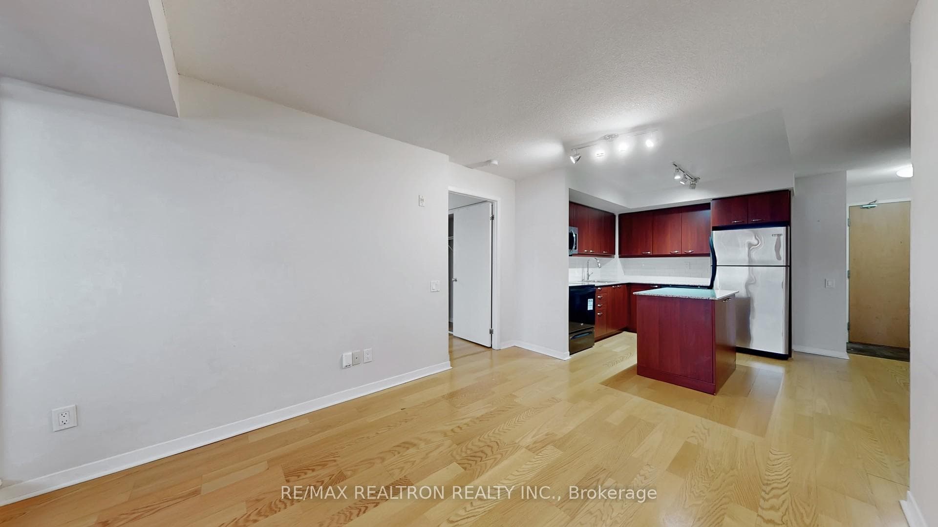1050 The Queensway Avenue Unit 217 - Condo photo 16 of 41 in Etobicoke (Islington / Rexdale), Ontario