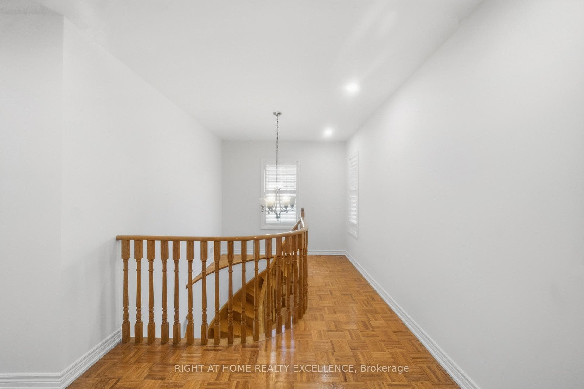 16 Whitford Court - Detached photo 14 of 39 in Brampton, Ontario