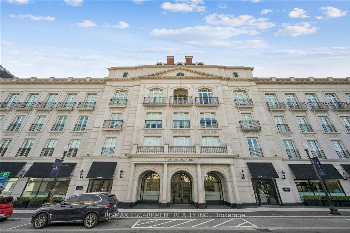 300 Randall Street Unit 211 - Condo photo 1 of 50 in Oakville, Ontario