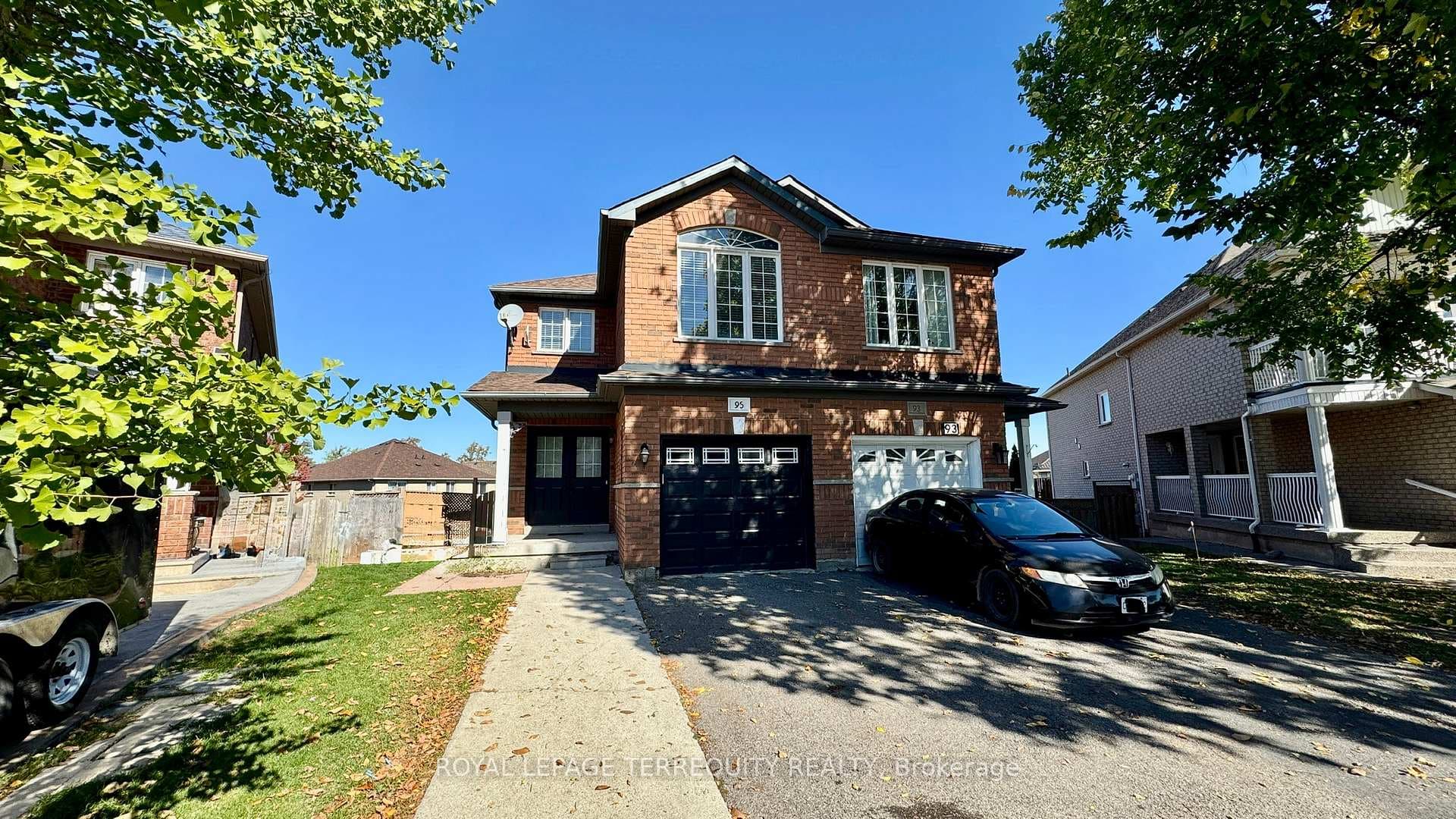 95 Tiller Trail - home for sale in Brampton, Ontario